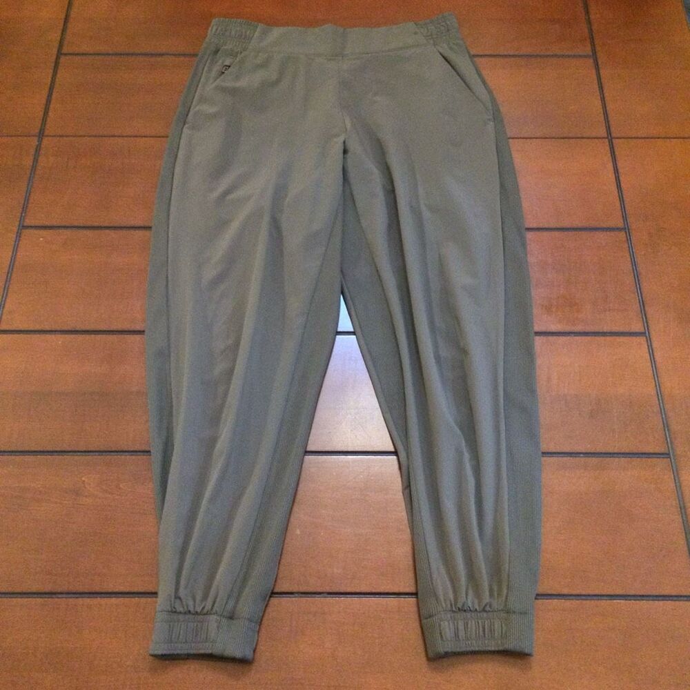 Athleta Brooklyn jogger gray 6 petite
